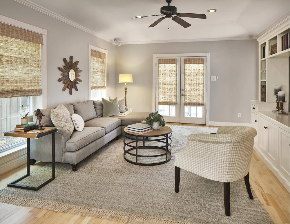 Dallas living room remodel with hardwood flooring by Sardone | McLain