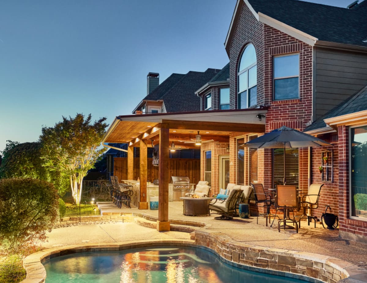 Dallas, Texas remodeled outdoor living space by Sardone | McLain with patio and pool