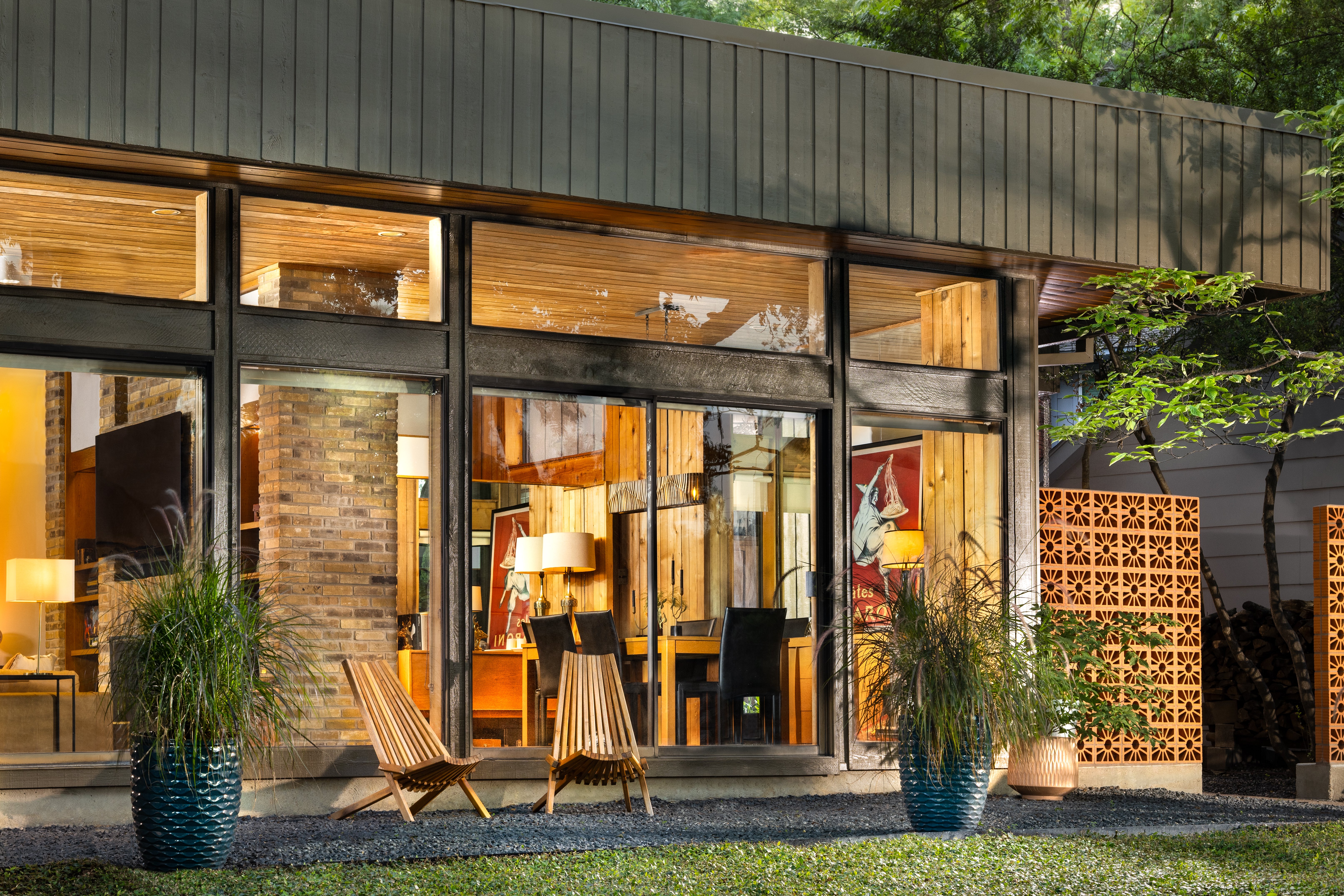 SM-9831Ravensway6.2025-57-3