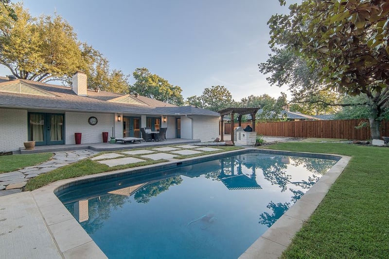 Midbury Drive Complete Home Renovation
