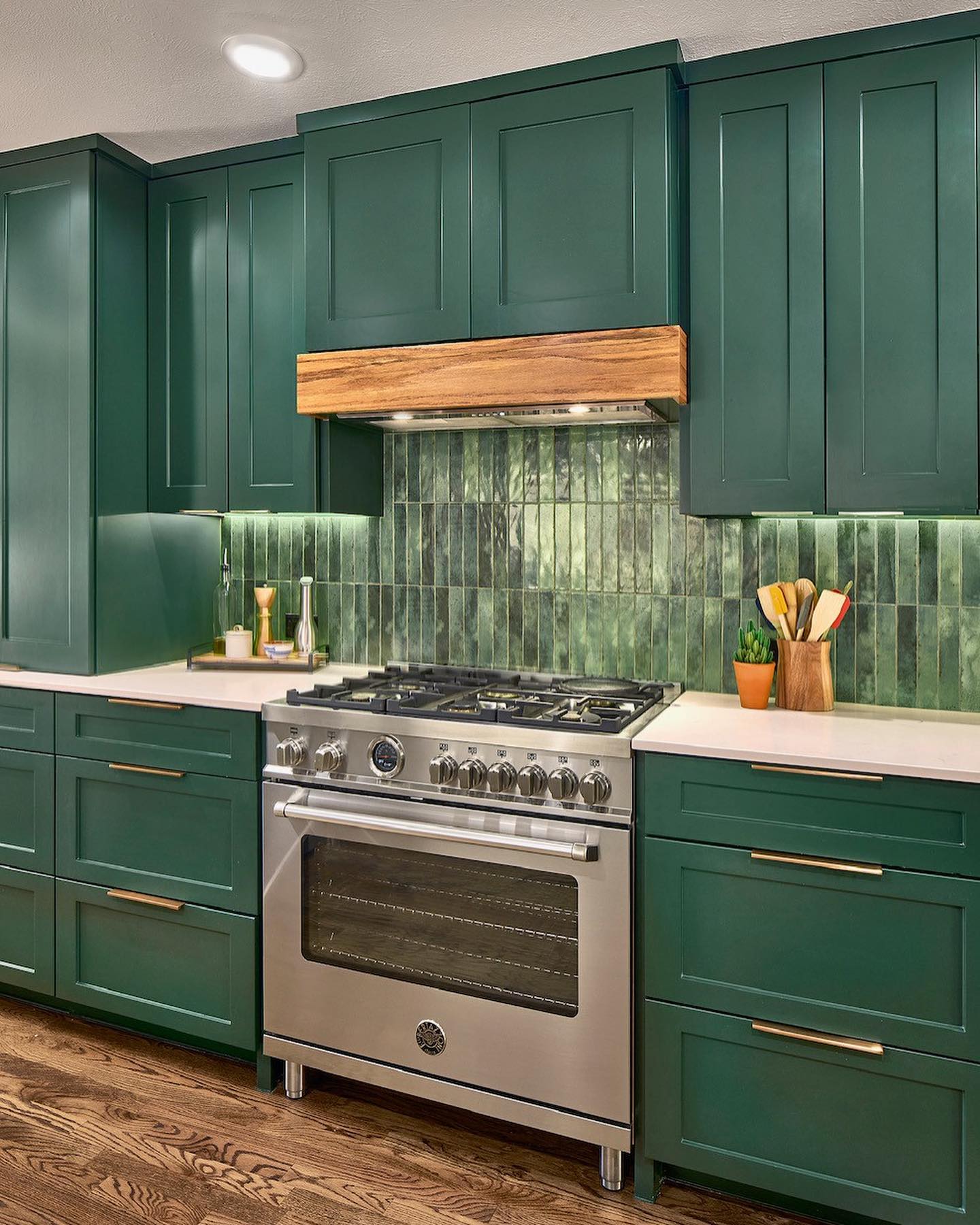 emerald green kitchen sardone